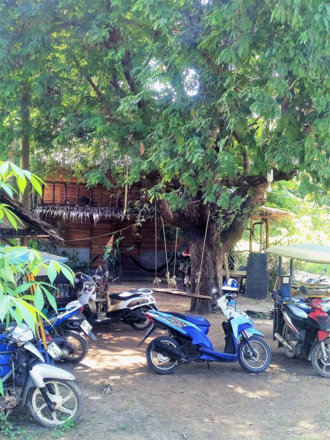 Готель Easy Huts Ко-Ланта Екстер'єр фото