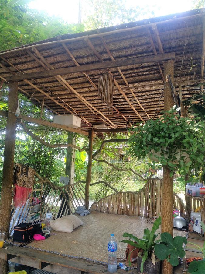 Готель Easy Huts Ко-Ланта Екстер'єр фото