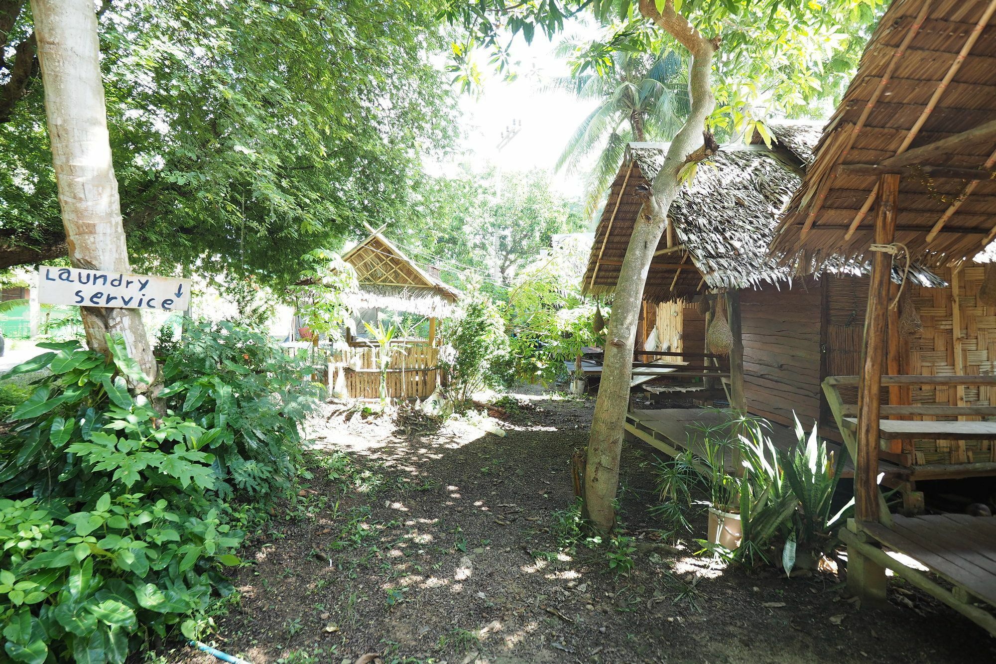 Готель Easy Huts Ко-Ланта Екстер'єр фото
